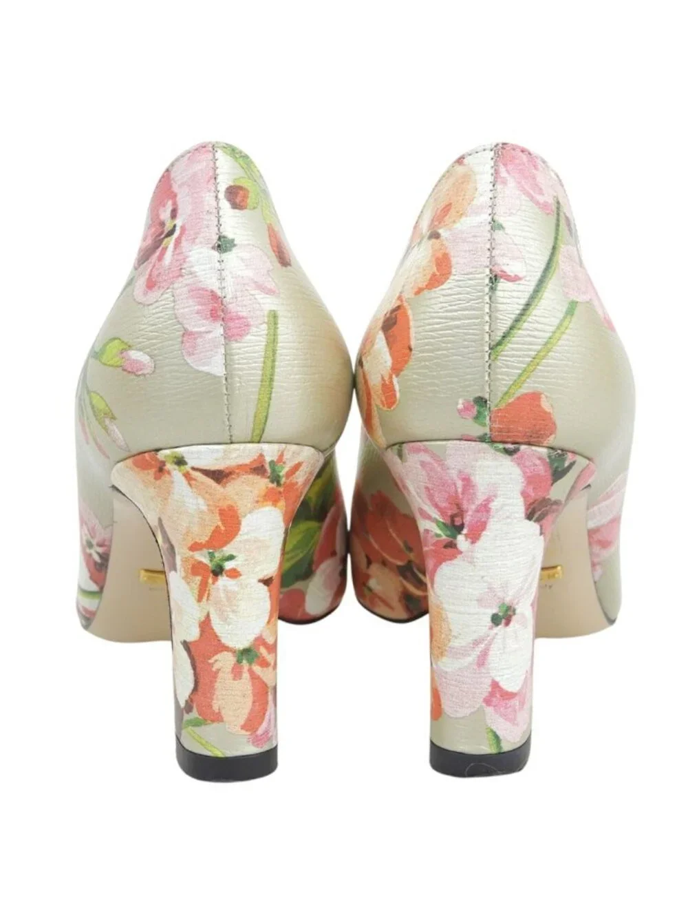 Gucci type blooms